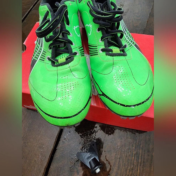 🎉HP🏃♂️ Puma Track Men's 8 1/2 shoes w/ spikes/spike tool/& box, bright green - Picture 8 of 9